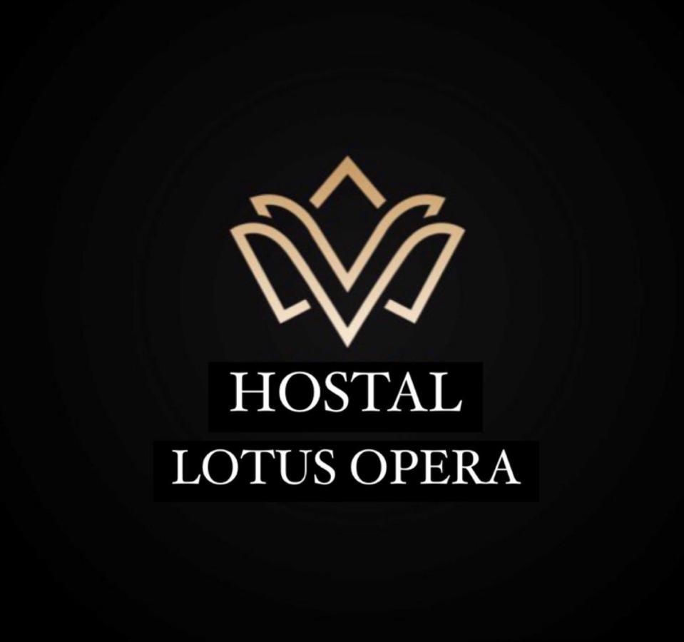 Lotus Opera House Hotel Madrid Exterior photo